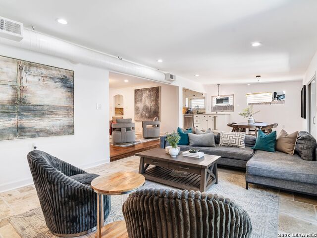 Image 18 of 39 For 1109 Wiltshire Ave