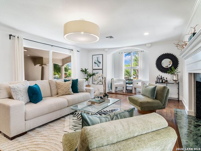 Image 7 of 39 For 1109 Wiltshire Ave