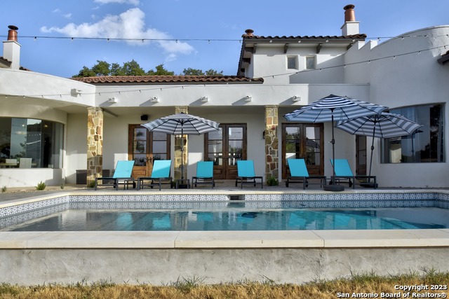 Listing photo id 41 for 202 Waterstone Pkwy