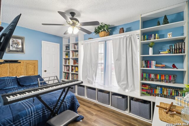 Image 21 of 32 For 10000 Trout Ridge