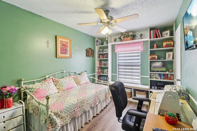 Image 23 of 32 For 10000 Trout Ridge