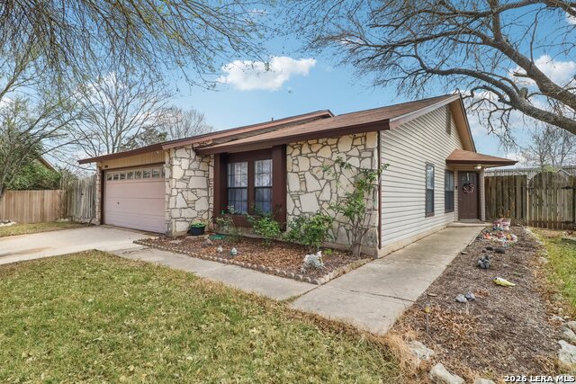 Image 4 of 32 For 10000 Trout Ridge