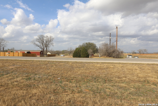 Image 2 of 18 For 13847 Us Highway 87 South