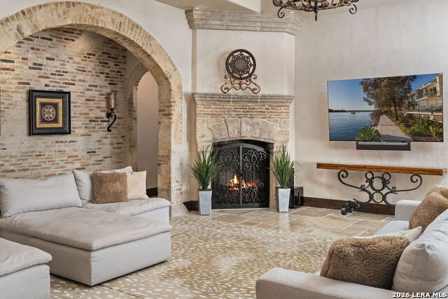 Listing photo id 14 for 210 Riverwood