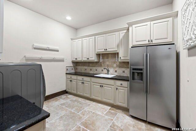 Listing photo id 45 for 210 Riverwood