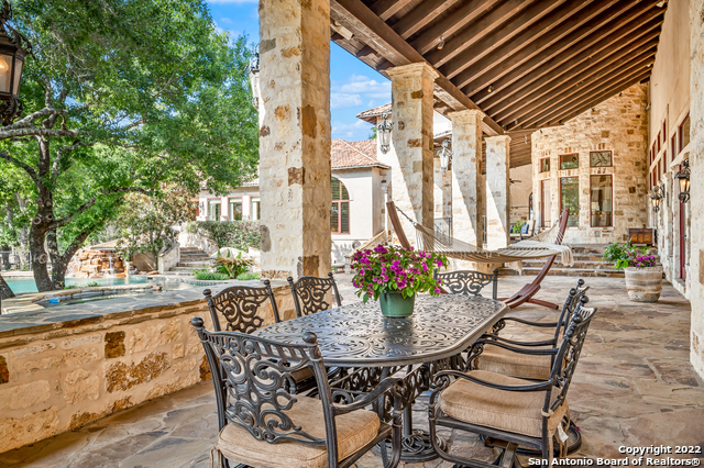 Listing photo id 49 for 210 Riverwood