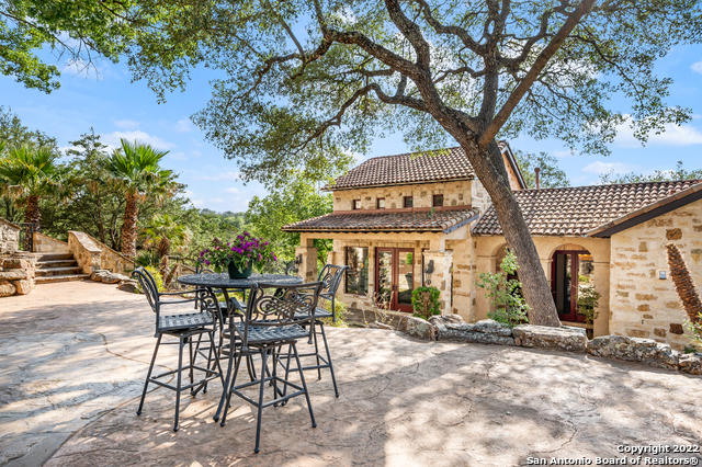 Listing photo id 55 for 210 Riverwood