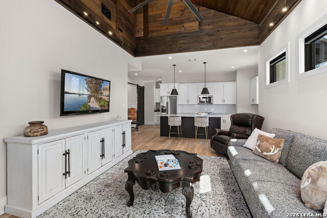 Listing photo id 61 for 210 Riverwood
