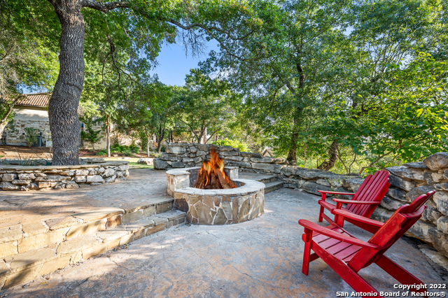 Listing photo id 73 for 210 Riverwood