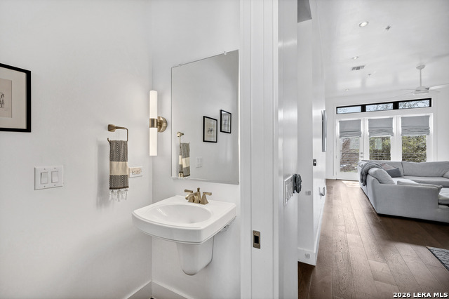 Image 29 of 50 For 1226 Presa #104 S 104