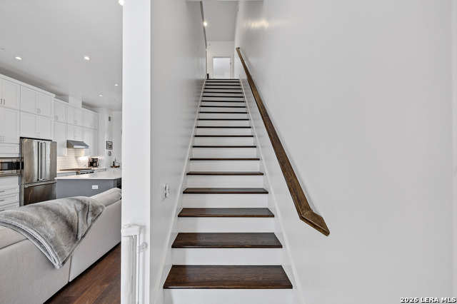 Image 34 of 50 For 1226 Presa #104 S 104