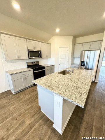 Image 3 of 12 For 1721 James  