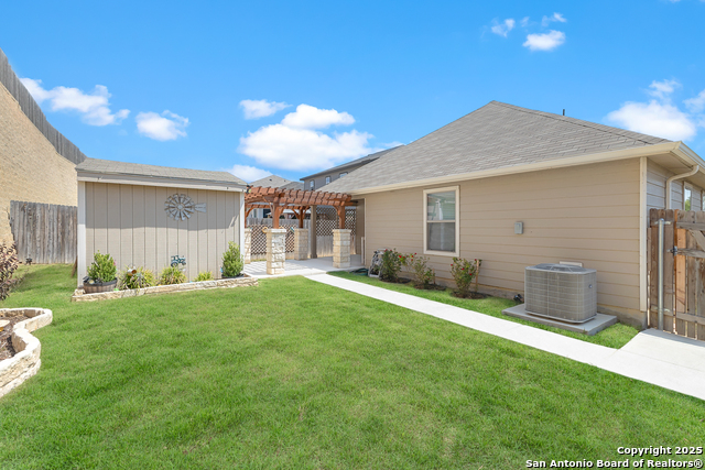 Image 12 of 13 For 11125 Charismatic