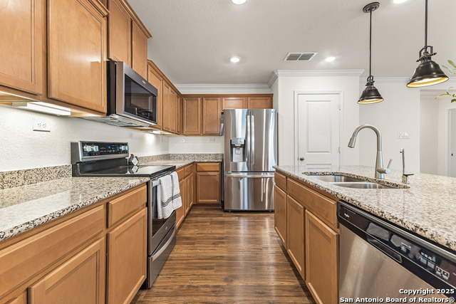 Image 5 of 13 For 11125 Charismatic