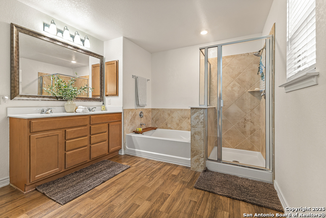 Image 8 of 13 For 11125 Charismatic