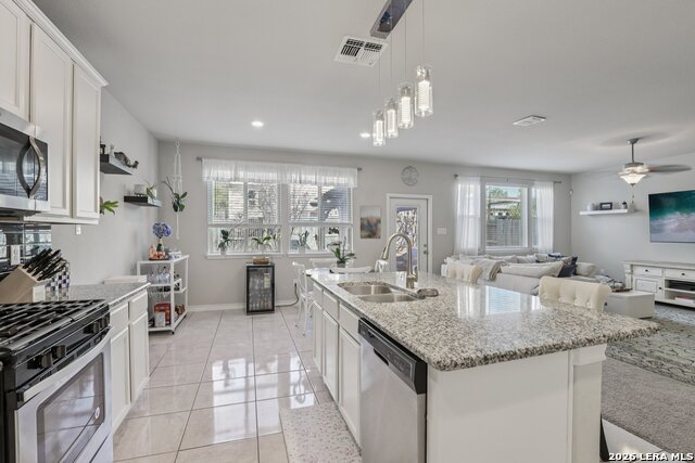 Image 15 of 49 For 21530 Arroyo Frio