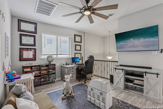 Image 20 of 49 For 21530 Arroyo Frio