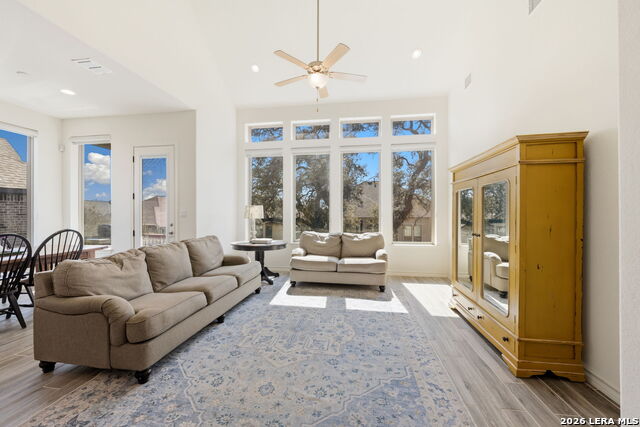 Image 15 of 50 For 531 Orchard Way