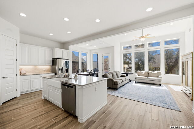 Image 20 of 50 For 531 Orchard Way