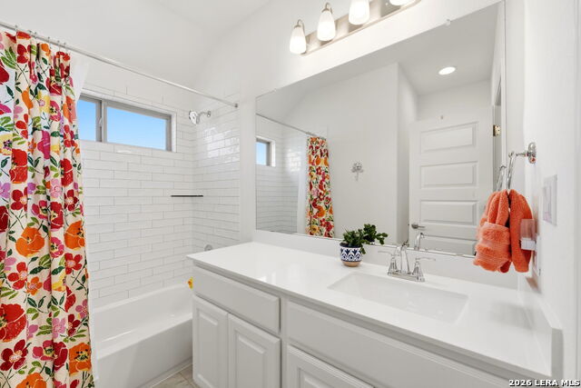 Image 32 of 50 For 531 Orchard Way