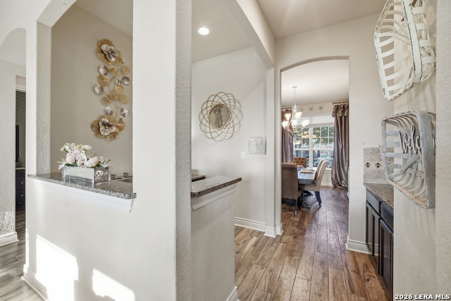 Image 10 of 47 For 25737 Comanche