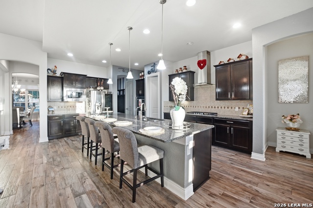 Image 16 of 47 For 25737 Comanche