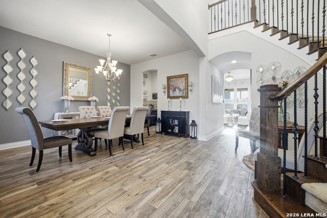 Image 3 of 47 For 25737 Comanche