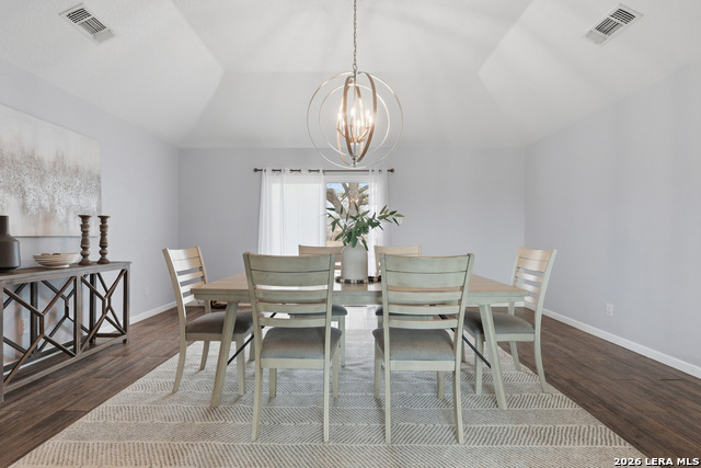 Image 8 of 26 For 13040 Tomlynn