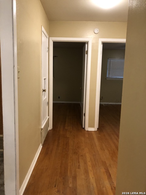 Image 11 of 36 For 4907 Seabreeze Dr.