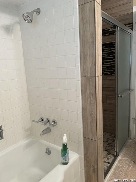 Image 19 of 36 For 4907 Seabreeze Dr.