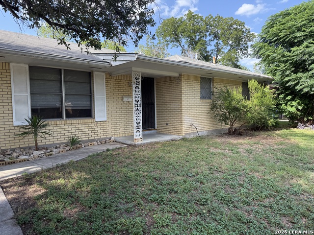 Image 2 of 36 For 4907 Seabreeze Dr.