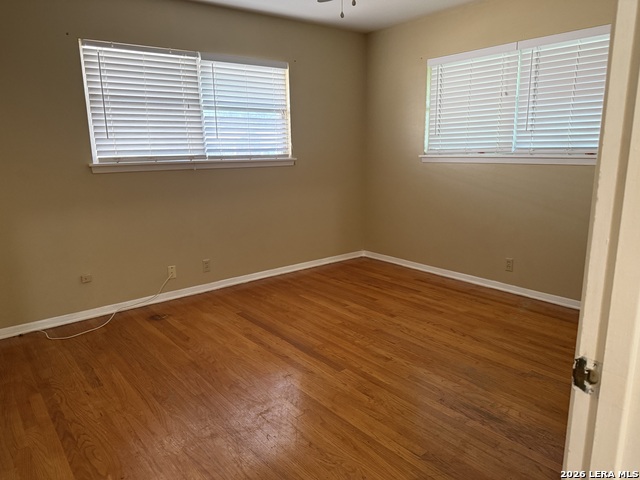 Image 25 of 36 For 4907 Seabreeze Dr.