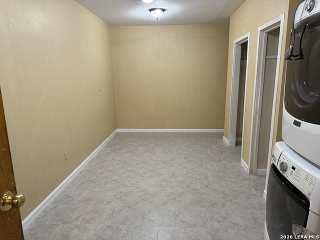 Image 28 of 36 For 4907 Seabreeze Dr.