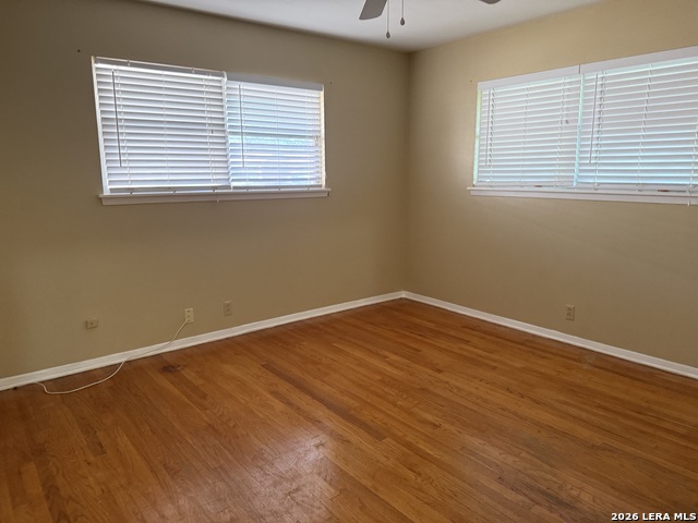 Image 35 of 36 For 4907 Seabreeze Dr.