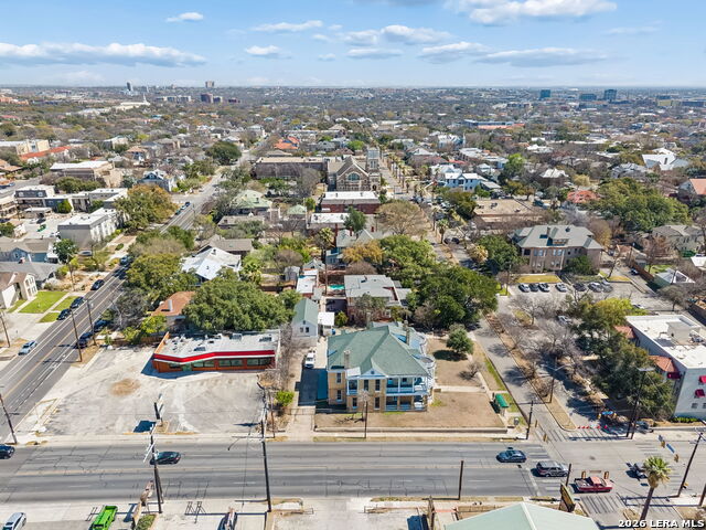 Image 86 of 93 For 339 Woodlawn Ave W