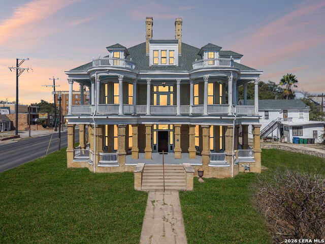 Image 93 of 93 For 339 Woodlawn Ave W