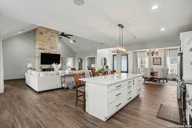 Image 13 of 54 For 24819 Solo Vw