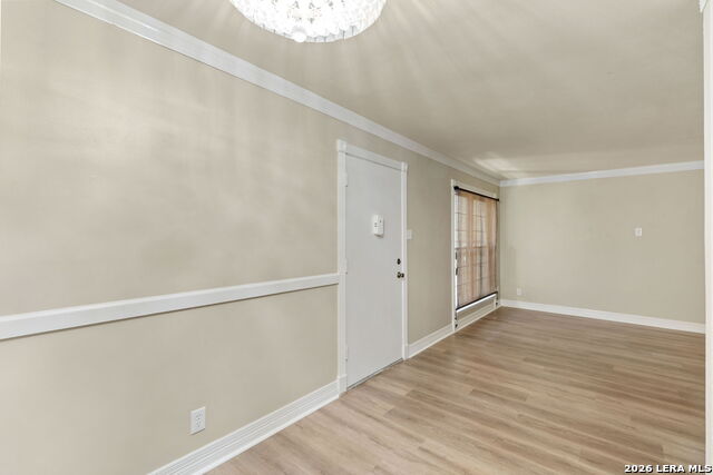 Image 5 of 22 For 8702 Village Dr  302