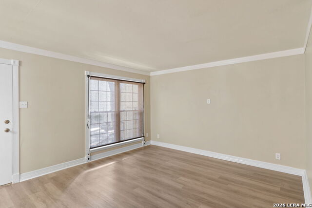 Image 6 of 22 For 8702 Village Dr  302