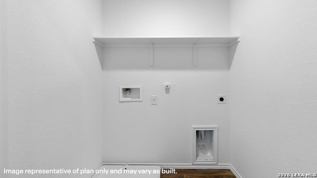 Image 34 of 39 For 16031 Mahogany Way