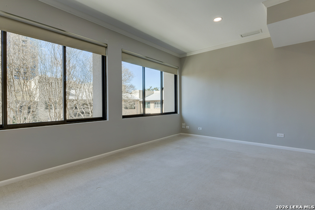 Image 13 of 18 For 4001 New Braunfels N Apt 204a