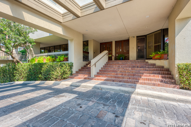 Image 17 of 18 For 4001 New Braunfels N Apt 204a