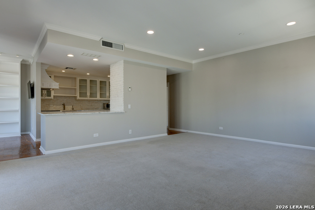 Image 3 of 18 For 4001 New Braunfels N Apt 204a