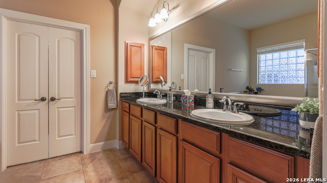 Image 18 of 35 For 1011 Gazania Hill