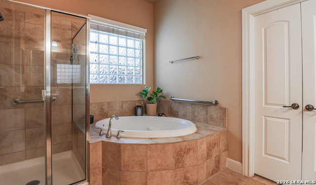 Image 19 of 35 For 1011 Gazania Hill