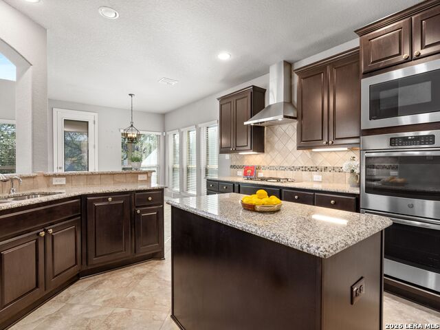 Listing photo id 14 for 8622 Gelvani Vina