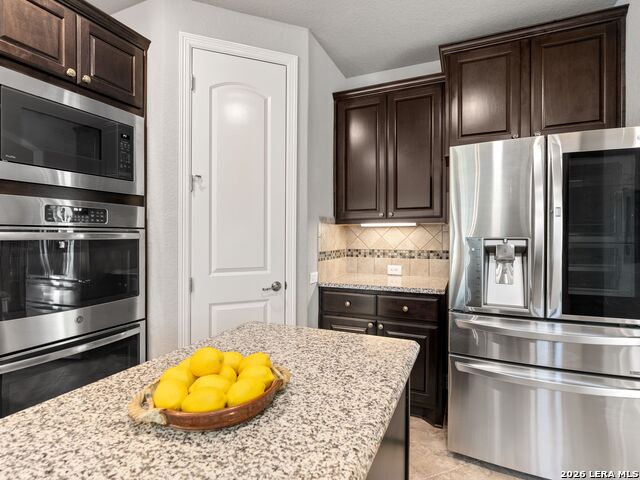 Listing photo id 15 for 8622 Gelvani Vina