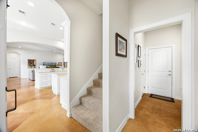 Image 28 of 61 For 541 Saxet Trl