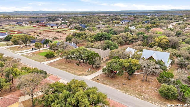 Image 49 of 61 For 541 Saxet Trl