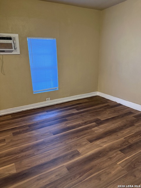 Image 8 of 10 For 115 St Francis Ave  5